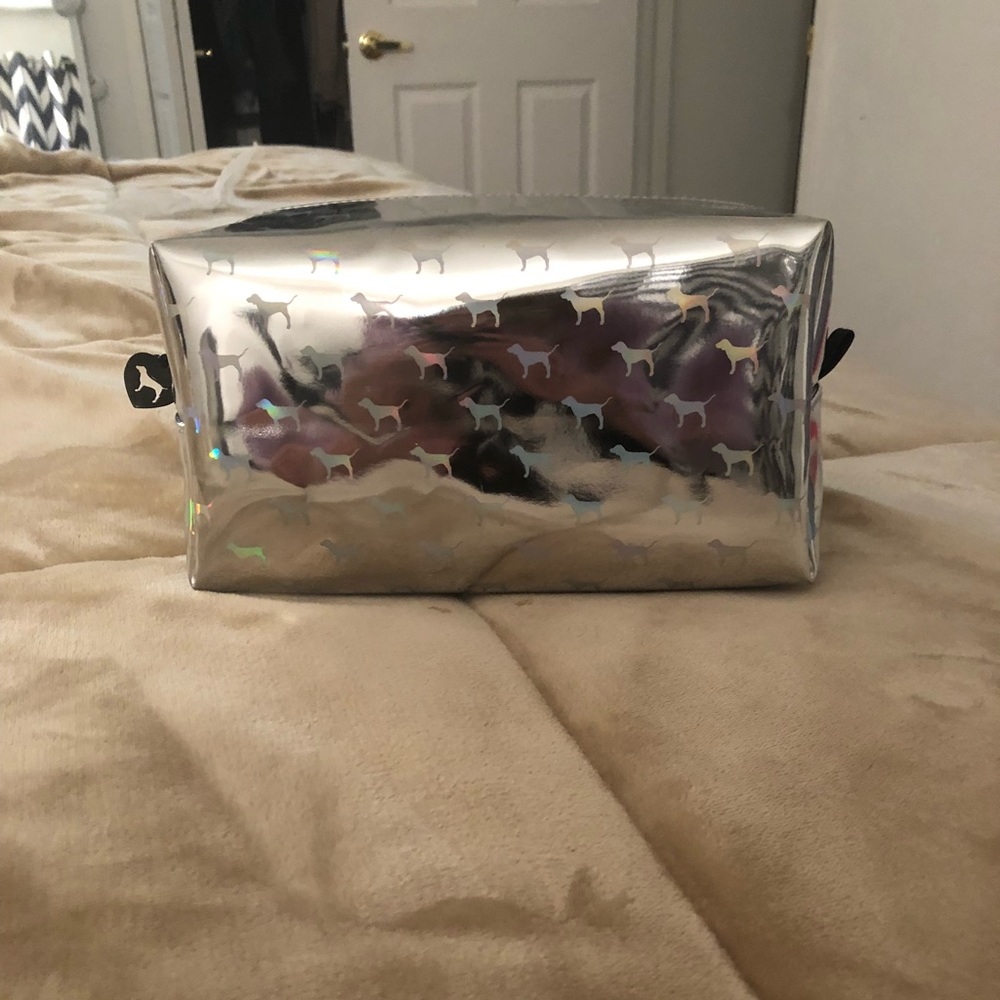 VS pink make up bag!
